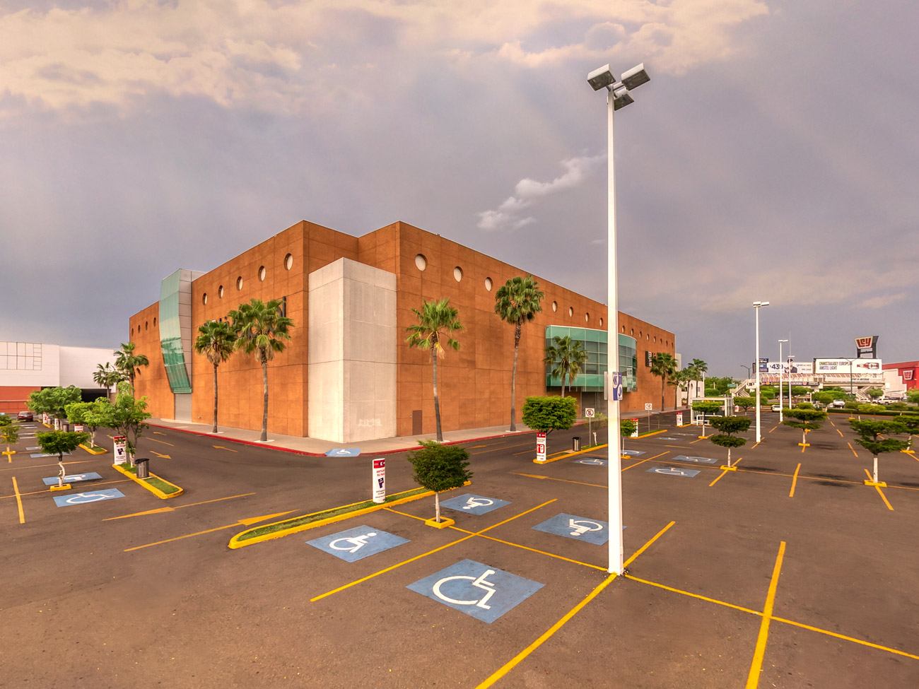 Centro Comercial Forum Culiacán