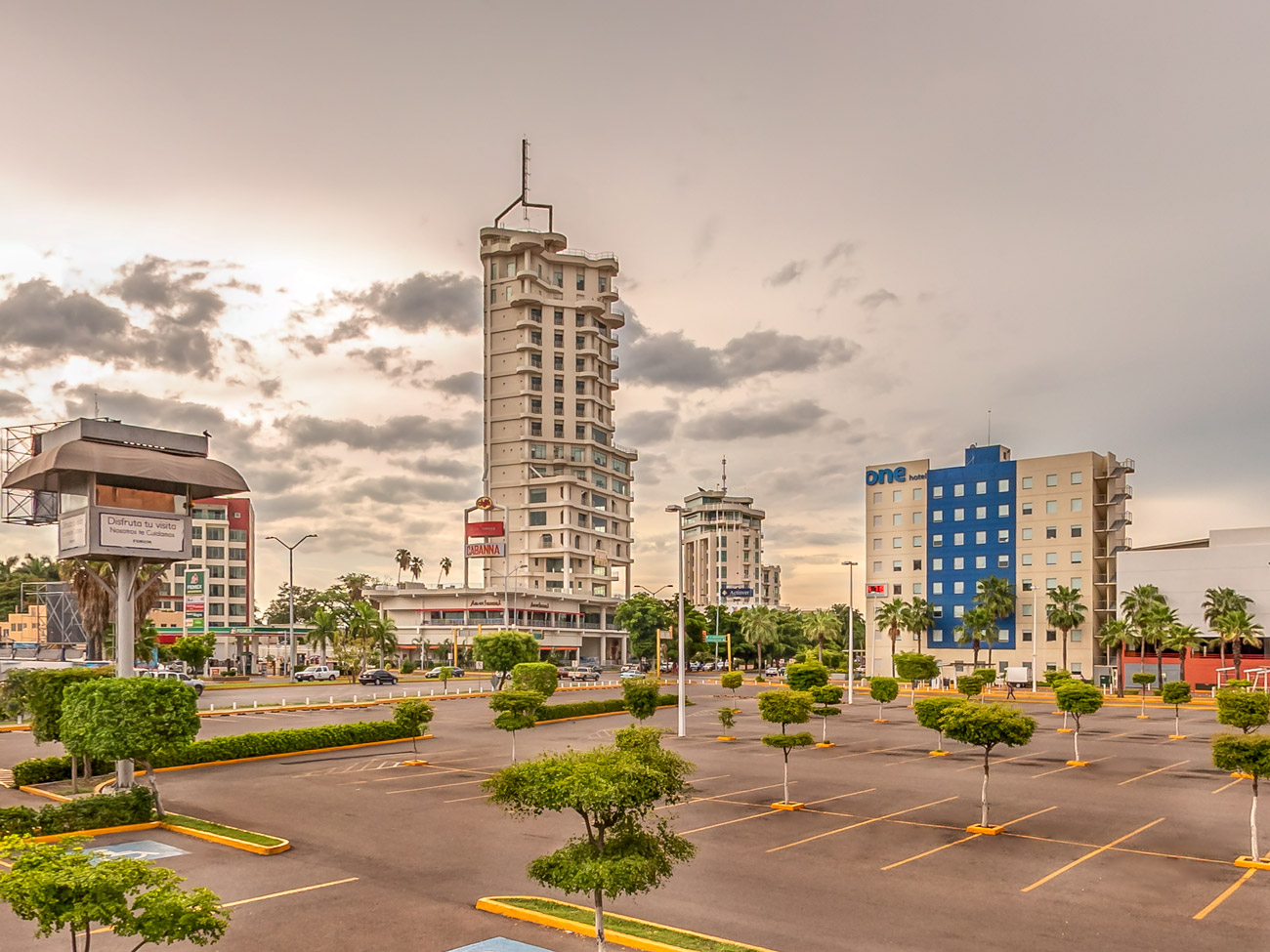 Centro Comercial Forum Culiacán