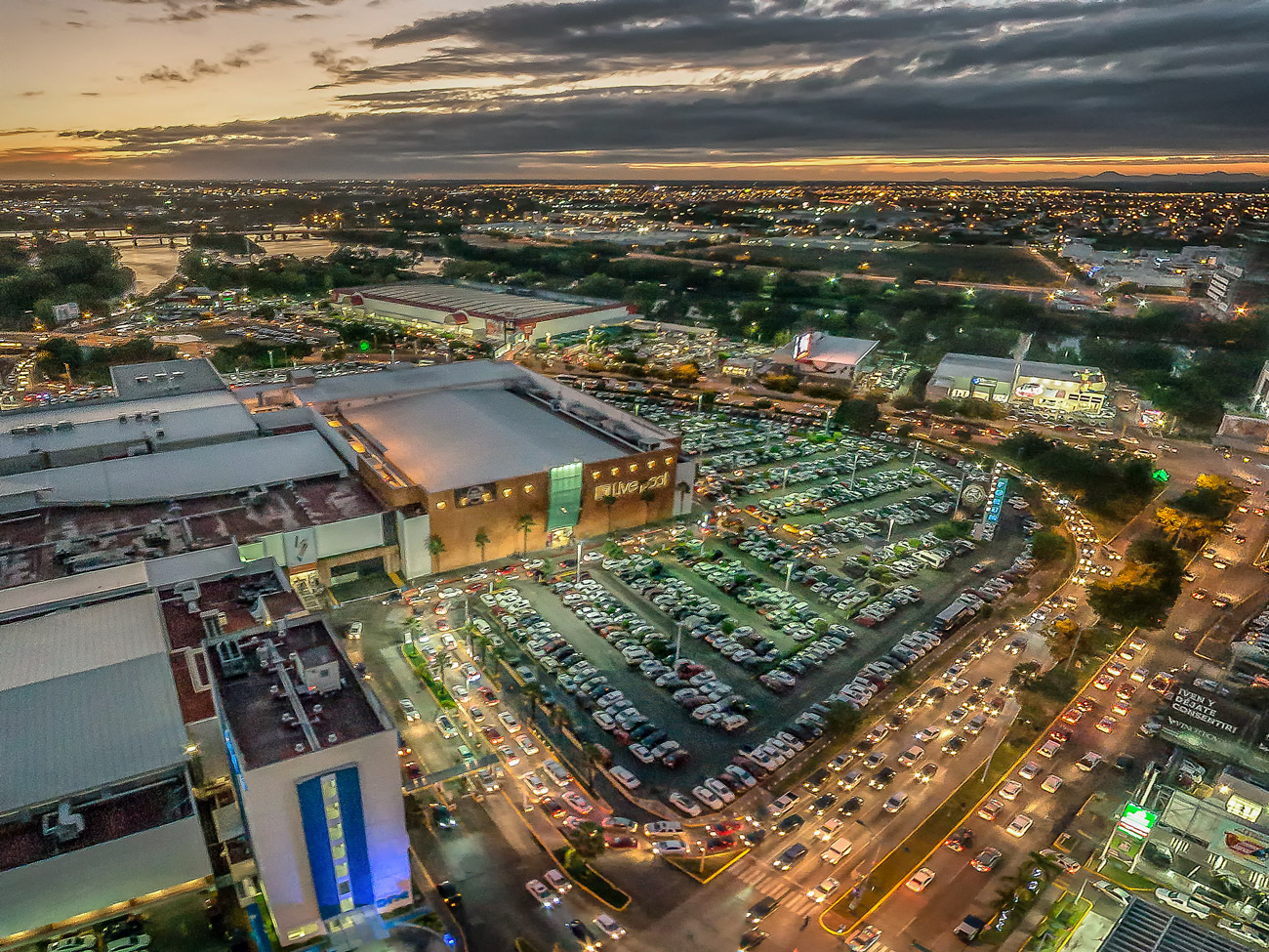 Centro Comercial Forum Culiacán