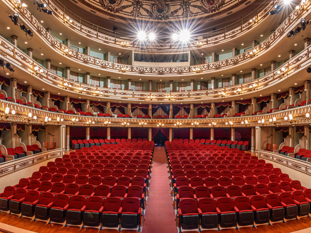Fotografías del Teatro Macedonio Alcalá en Oaxaca