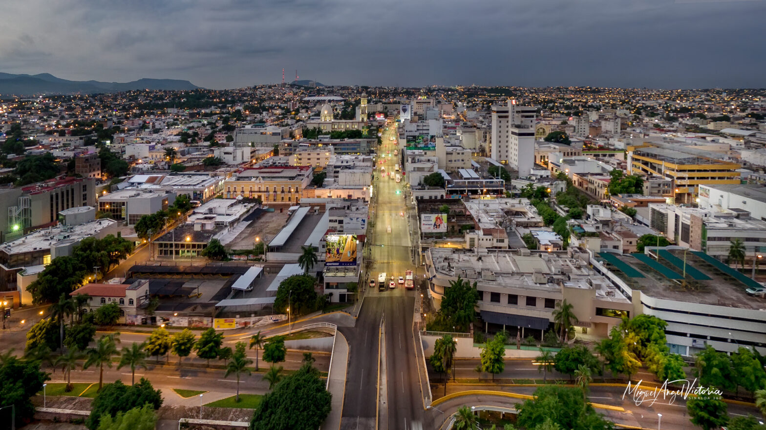Photographs of the avenue Alvaro Obregón, “La Obregón” 2020 ❤️